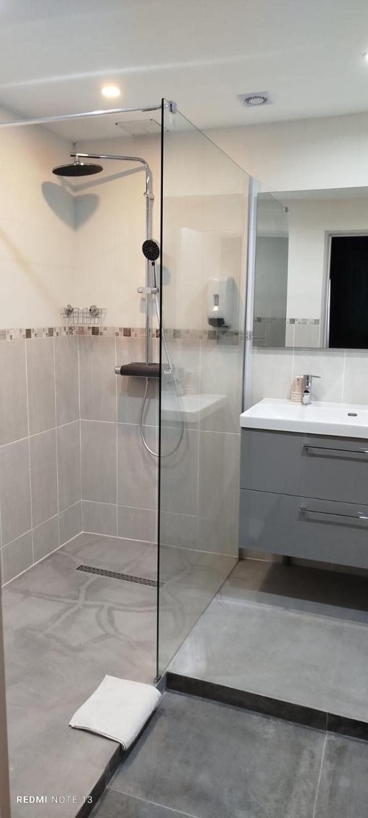 Garabit Hotel Anglards de Saint Flour Zewnętrze zdjęcie