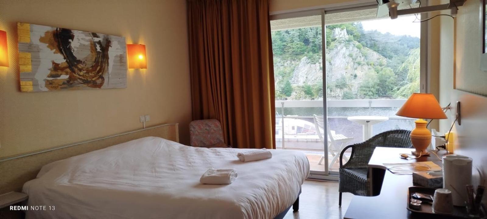 Garabit Hotel Anglards de Saint Flour Zewnętrze zdjęcie
